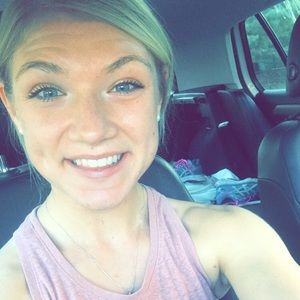 Meet your Posher, Victoria